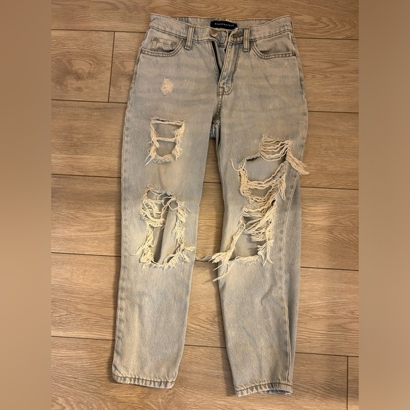Aeropostale ripped Mom jean - Picture 1 of 4
